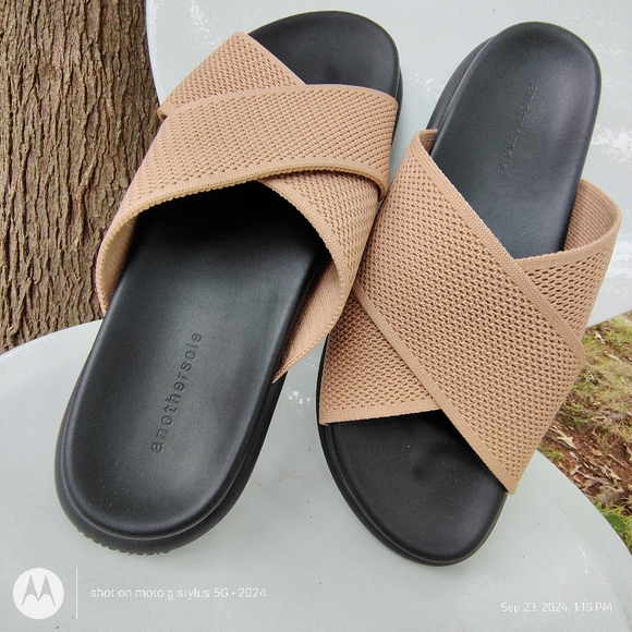 ANEW ANOTHERSOLE SZ 41 9 1/2 TAULE MARSHMELLOW SANDALS SLIDES NWOB - Picture 7 of 14